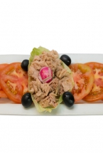 ENSALADA TOMATE Y ATUN